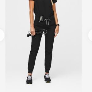FIGS Zamora jogger scrub pants